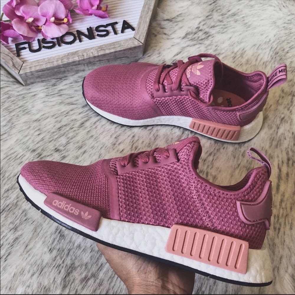 ‼️sold out ‼️🍭 Rare Adidas NMD R1 Dusty Rose - Picture 6 of 8